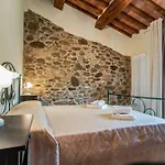 With Private Pool In The Hills Near Lucca *