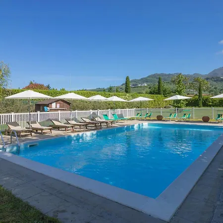 With Private Pool In The Hills Near Lucca Marlia